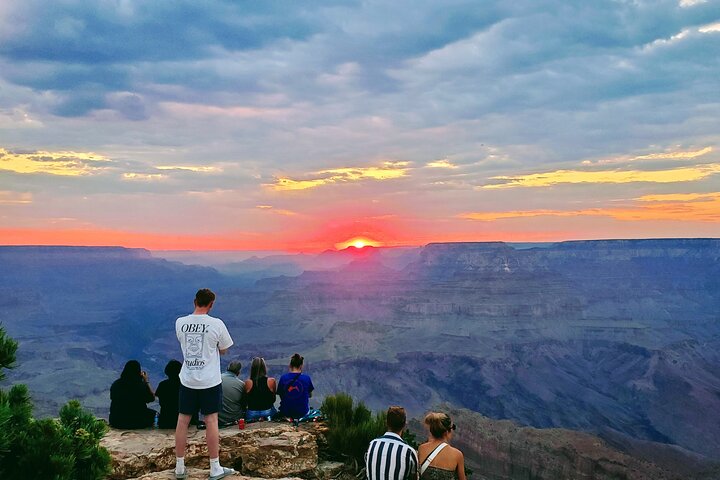 Grand Canyon South Rim Sunset Tour with Dinner included