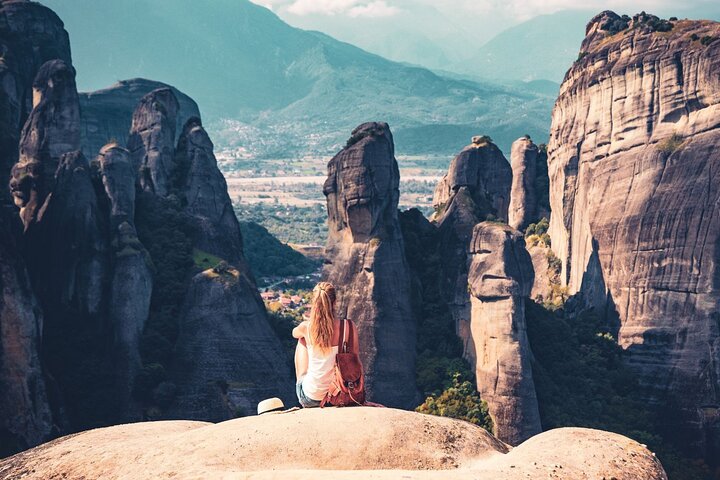 Meteora: Morning Half Day Sightseeing and Monasteries Tour