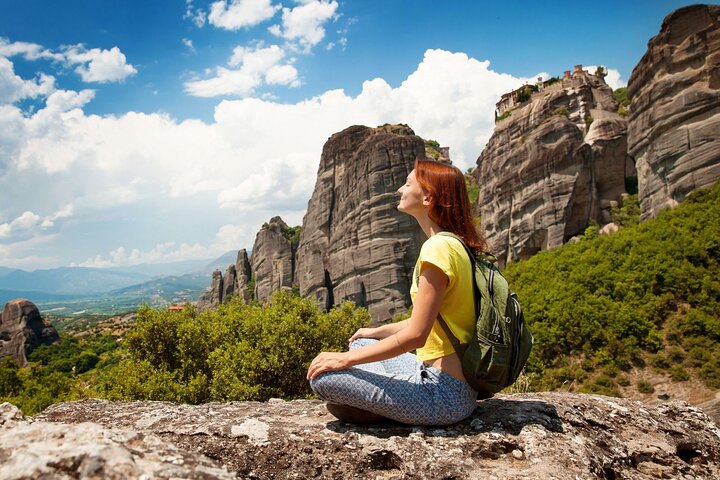 Meteora: Morning Half Day Sightseeing and Monasteries Tour