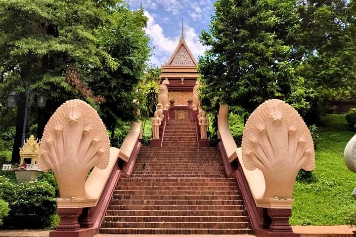 Day Trip from Sihanoukville to Phnom Penh for Cruise Passengers