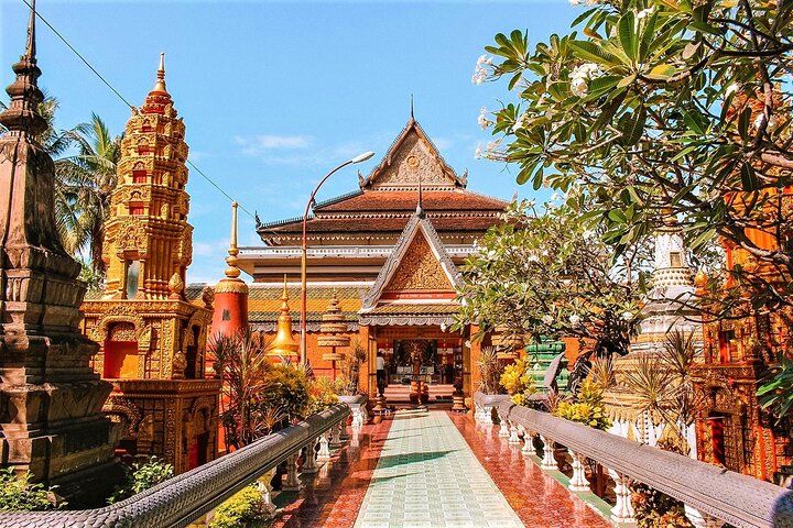 Day Trip from Sihanoukville to Phnom Penh for Cruise Passengers