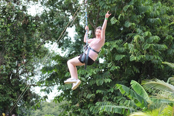 Roatan Zip Line Adventure with Monkey & Sloths Combo