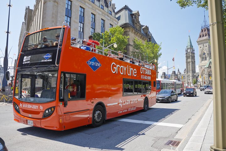 Ottawa Hop-On Hop-Off Sightseeing Tour