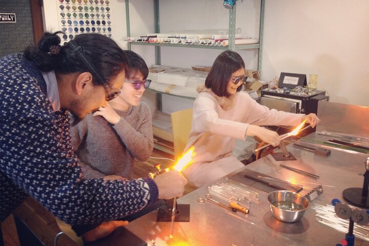 Glass Experience Studio: Craft Your Own Unique Accessories