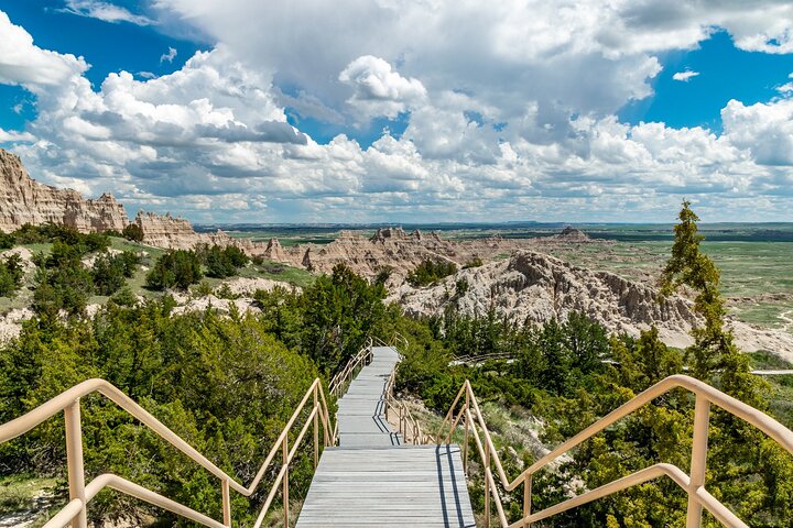 Dakota Highlights: Black Hills, Mt Rushmore & Badlands Audio Tour