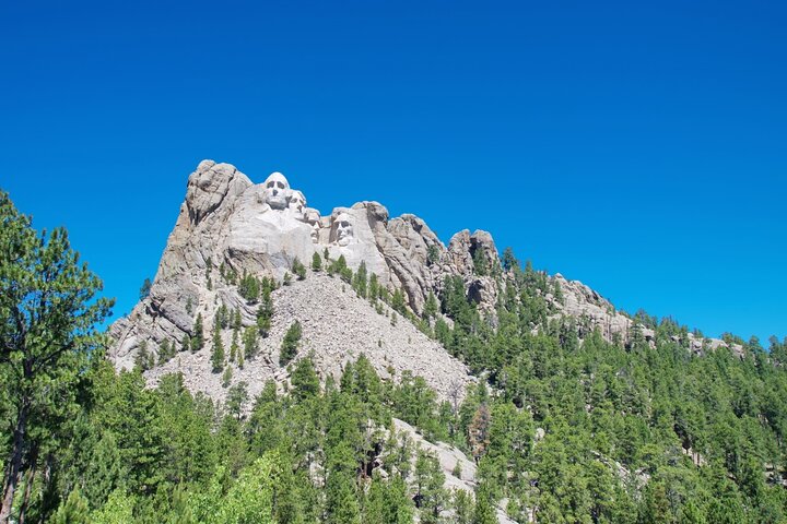 Dakota Highlights: Black Hills, Mt Rushmore & Badlands Audio Tour