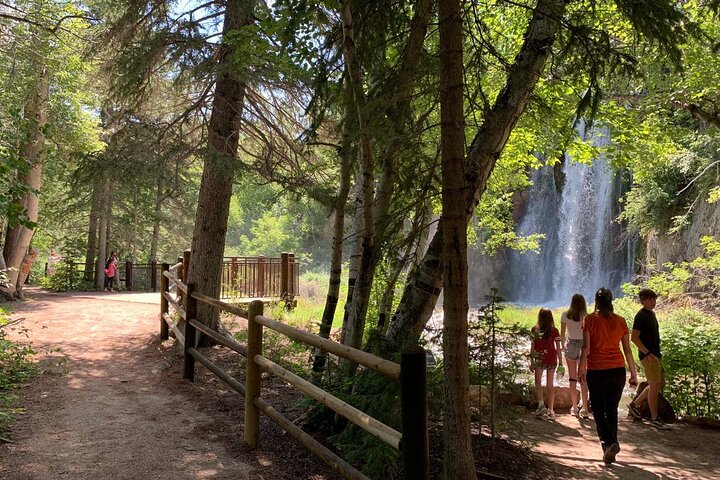 Devil's Tower & Deadwood with Spearfish Canyon Picnic