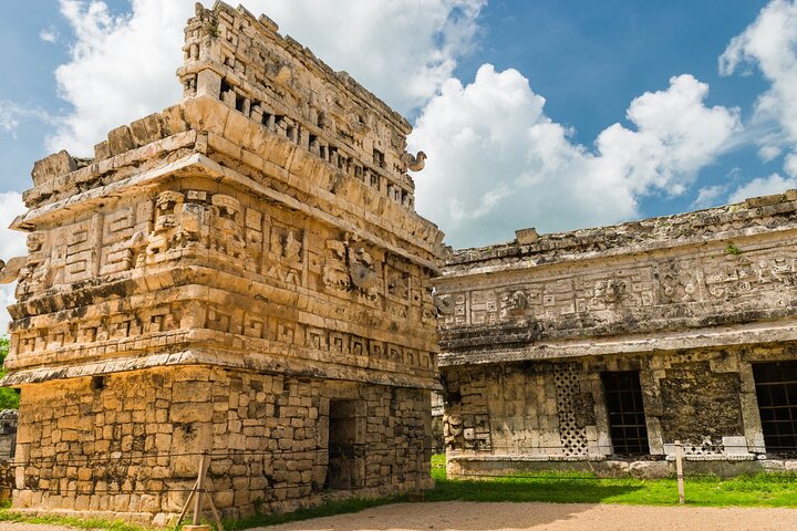 From Merida: Chichen Itza Tour, Izamal, Cenote Ik Kil and Food