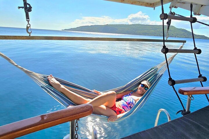Major Tom -Sailing Day Cruise, with Snorkeling, Lunch & More!