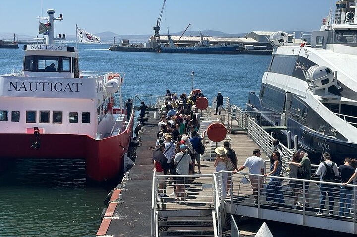 Robben Island and Prison Guided Tour with Ferry Ticket
