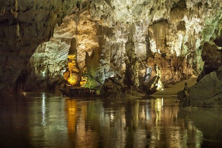 Phong Nha Cave - Paradise Cave Small Group Tour: All Inclusive