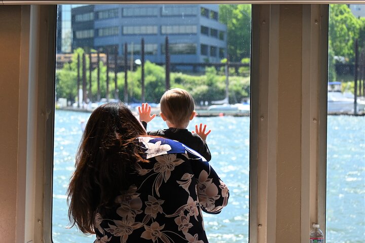 Happy Hour Sightseeing Cruise
