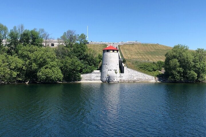 Kingston Discovery Sightseeing Cruise