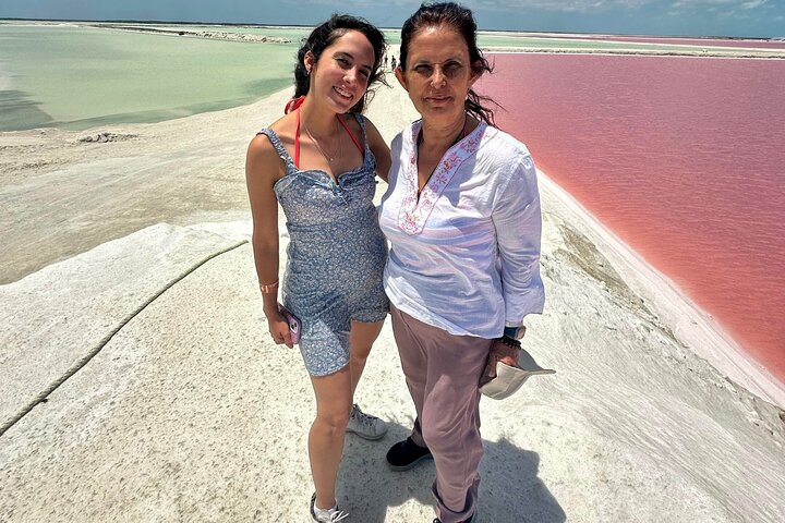 Las Coloradas, Río Lagartos and Playa Cancunito Tour from Mérida