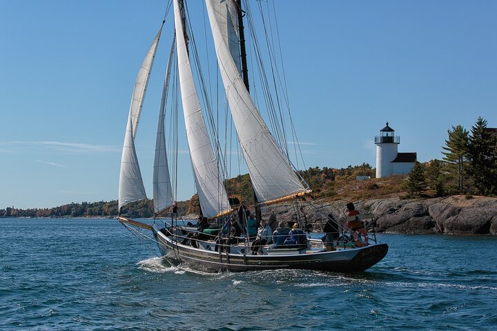 Day Sails and Sunset tours on Schooner Surprise in Camden Maine