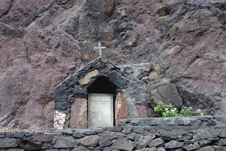 Santo Antão: Trek Ponta do Sol to Cruzinha, or Vice Versa