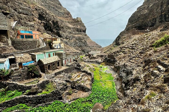 Santo Antão: Trek Ponta do Sol to Cruzinha, or Vice Versa