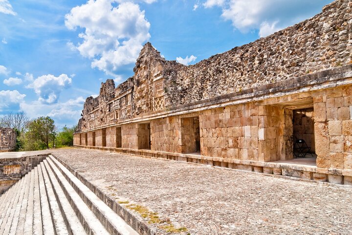 Tour to Uxmal Kabah and Chocolate Museum from Mérida