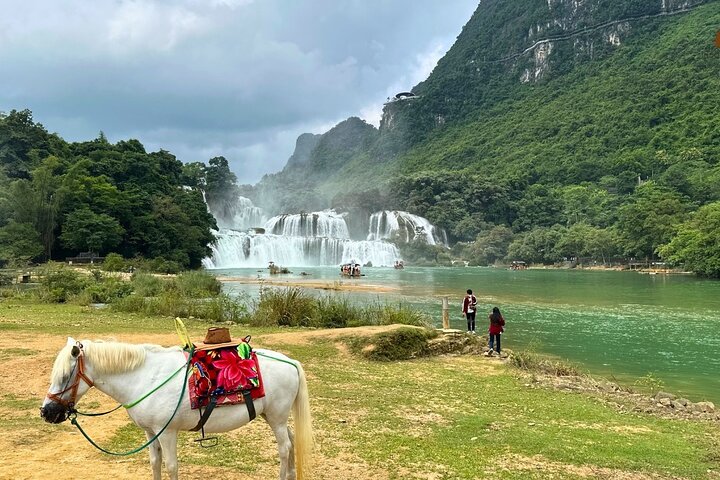 Ban Gioc Waterfall - Nguom Ngao Cave Full Day Tour