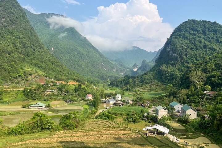 Ban Gioc Waterfall - Nguom Ngao Cave Full Day Tour