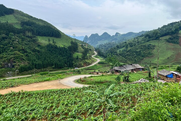 Ban Gioc Waterfall - Nguom Ngao Cave Full Day Tour