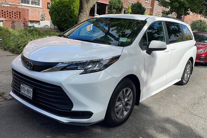 Private Transfer Newark airport to/from Manhattan – Up to 6pax