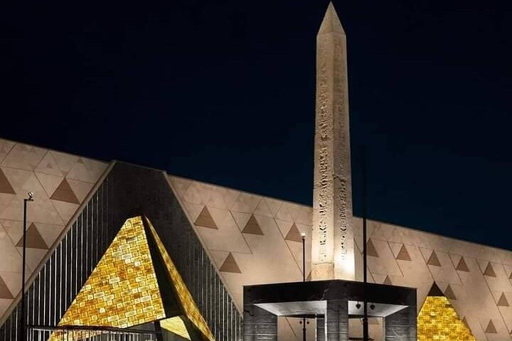 Private Tour to Giza pyramids & Grand Museum from Alexandria Port