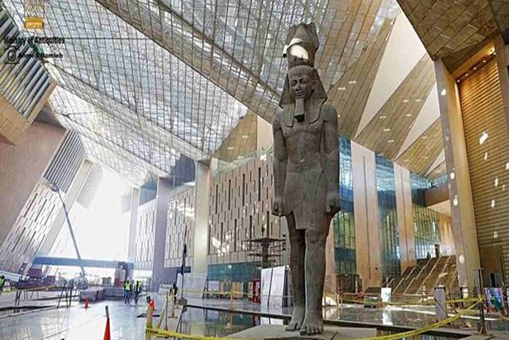 Private Tour to Giza pyramids & Grand Museum from Alexandria Port