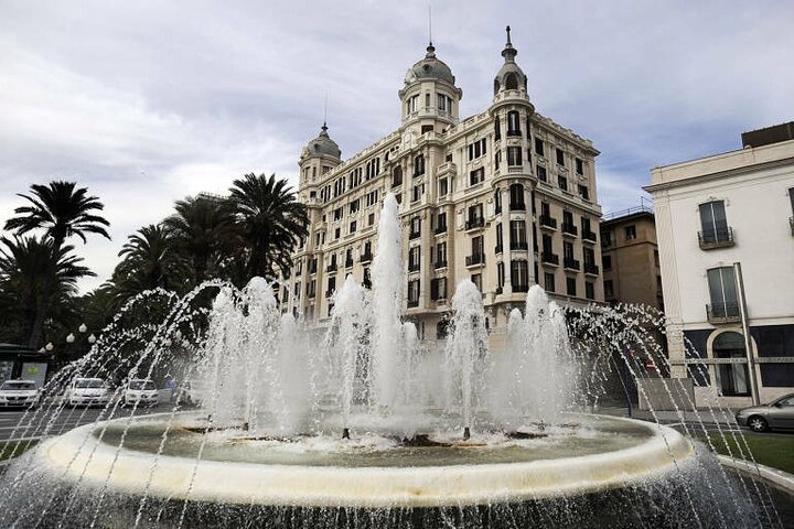Alicante Tour: Full City, Castle, Market & Tapas Experience