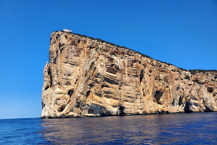 Sailing tour with PAG (AUDIOGUIDE) and typical Sardinian cuisine