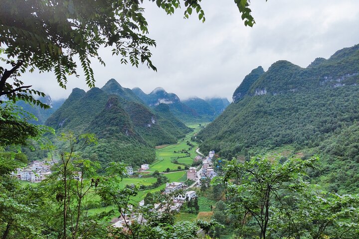 5 Days Guizhou Cave Tour Culture and Culinary Delights