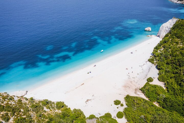 Saranda Catamaran VIP to Krorez and Kakome Beach with Lunch