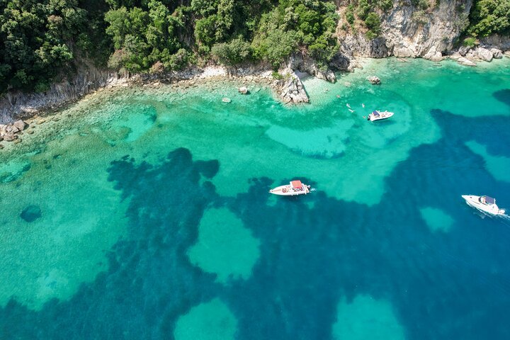 Saranda Catamaran VIP to Krorez and Kakome Beach with Lunch