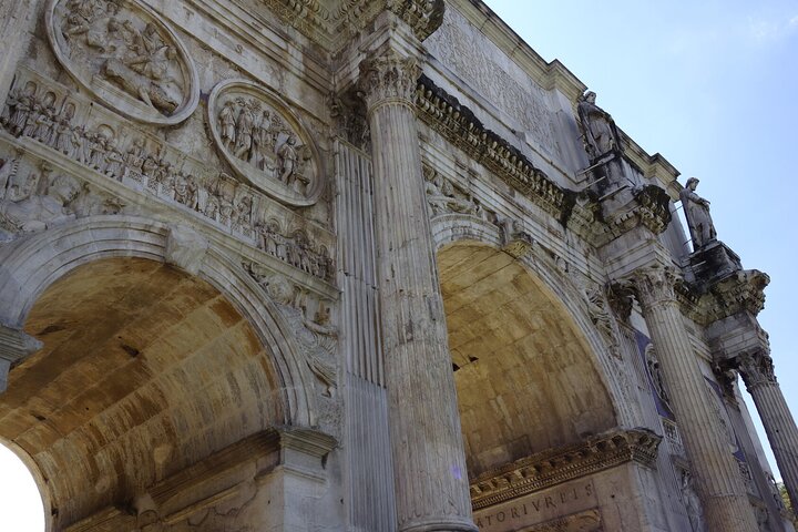 Rome: Colosseum, Roman Forum and Palatine Hill Guided Tour