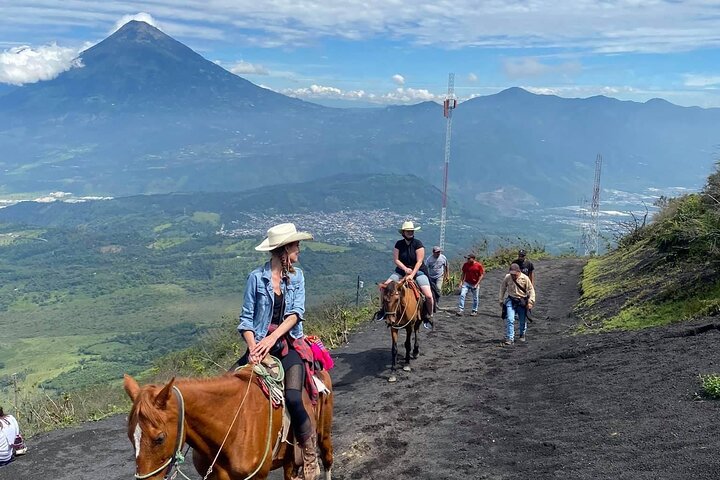 Puerto Quetzal Pacaya Volcano Horseback Ride with Lava Pizza