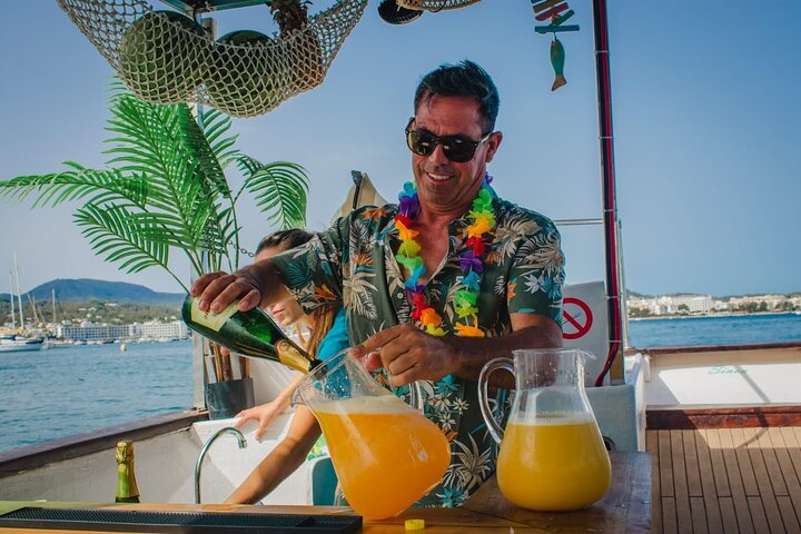 Coves and Caves Excursion with Tapas and Premium Open Bar in Ibiza