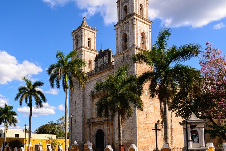 Tour Valladolid, Cenote Suytun and Cenote Oxman from Mérida