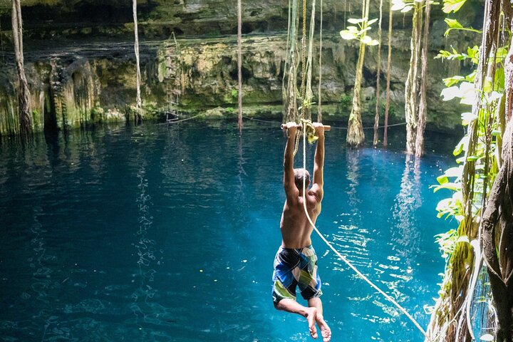 Tour Valladolid, Cenote Suytun and Cenote Oxman from Mérida