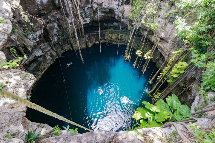 Tour Valladolid, Cenote Suytun and Cenote Oxman from Mérida