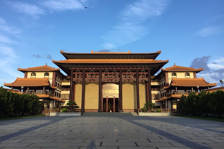 5-Day Best of Taiwan: Sun Moon Lake, Tainan, Kaohsiung, Hualien
