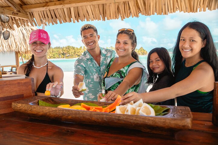 Discover the black pearl in Bora Bora