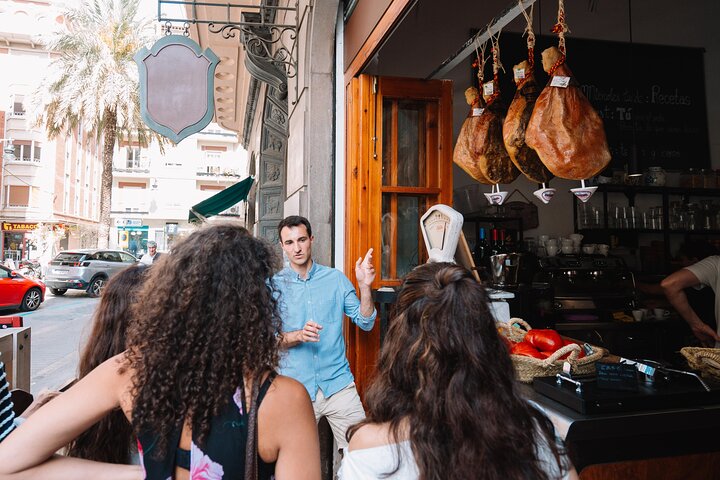 Valencia Tapas Crawl by Food Lover Tour