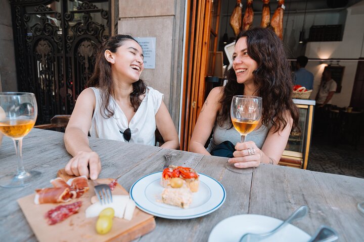 Valencia Tapas Crawl by Food Lover Tour