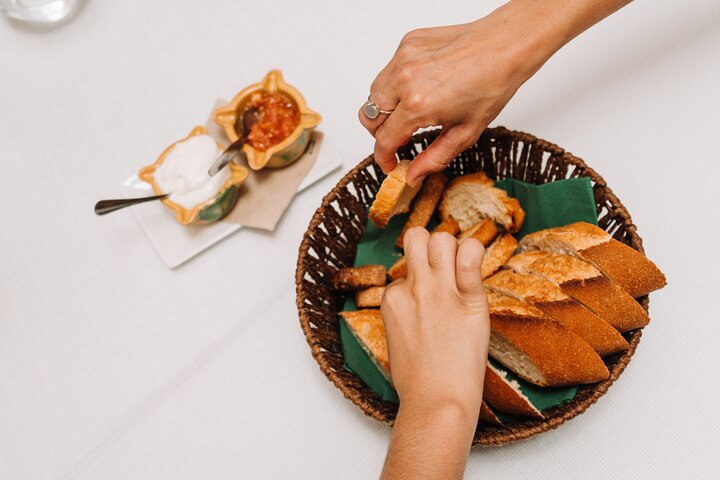 Valencia Tapas Crawl by Food Lover Tour
