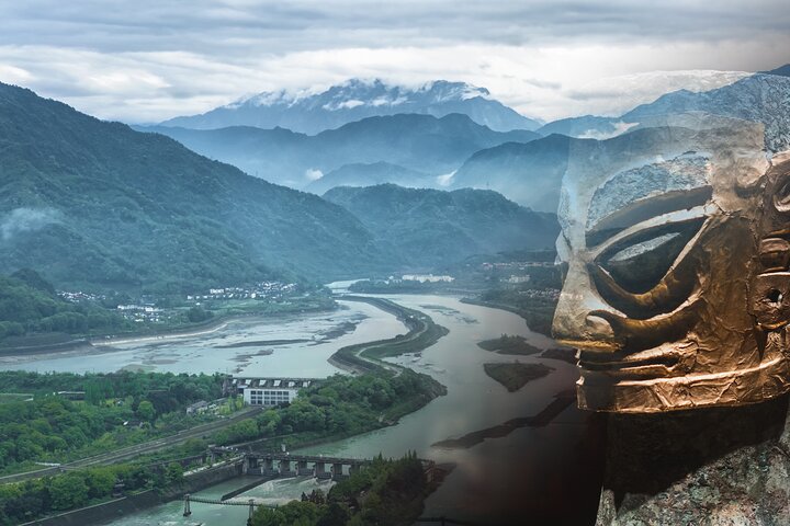 Dujiangyan Irrigation system and Sanxingdui Chinese "pyramid" museum Day-Trip