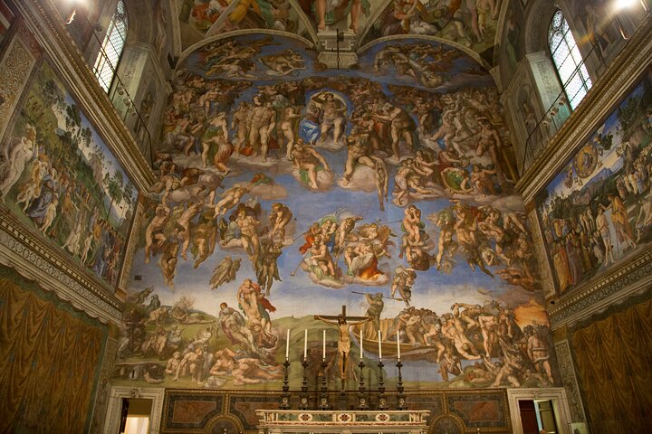 Skip the Line: Vatican & Sistine Chapel Ticket with Audio Guide