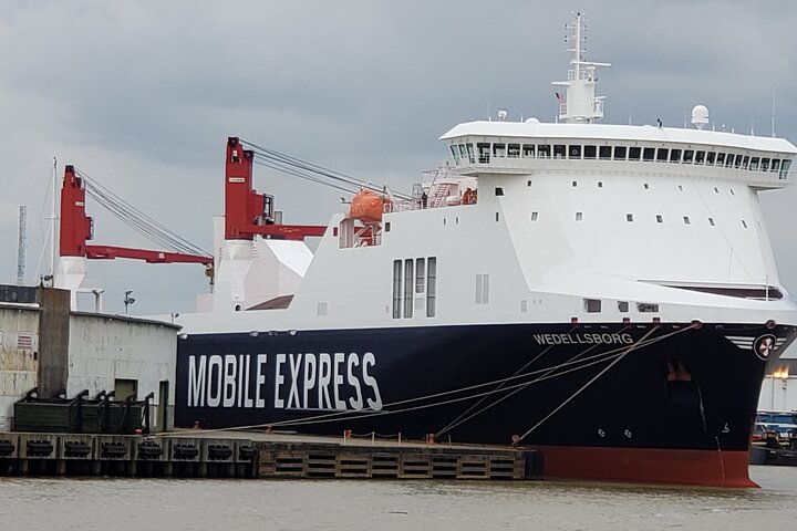 Mobile Harbor Scenic Ships and Port Tour