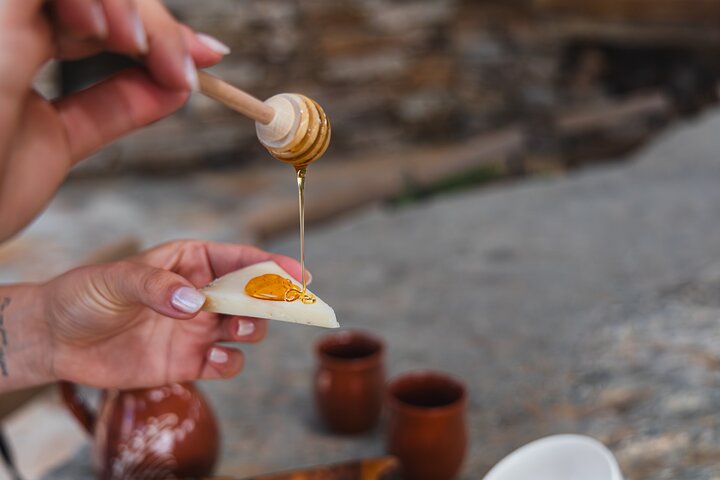 Cheese and Wine Tasting (Guided Tour INCLUDED)