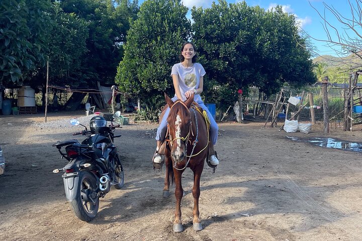 Horse back riding with Danitours by Montainand real nice view