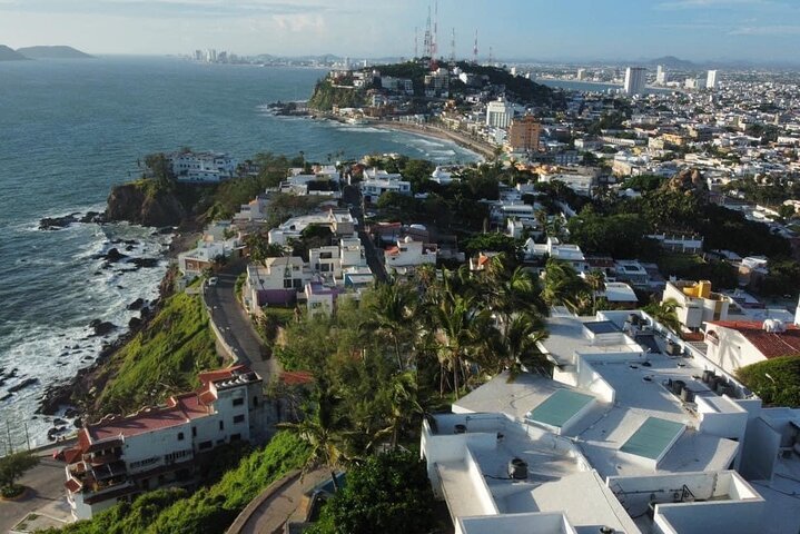 Mazatlan van for hire at cruise terminal – Bilingual Driver Incl.